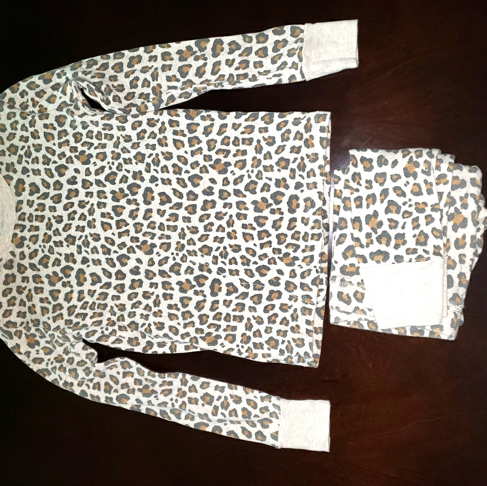 Leopard Print Girls Long Sleeve Pajamas